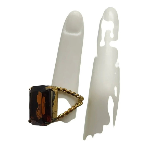 Western Germany Large Topaz Glass Rhinestone Ring Twisted Gold Tone Metal Size 7 - Picture 2 of 9